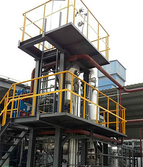Multi-effect combined plate-and-tube evaporator