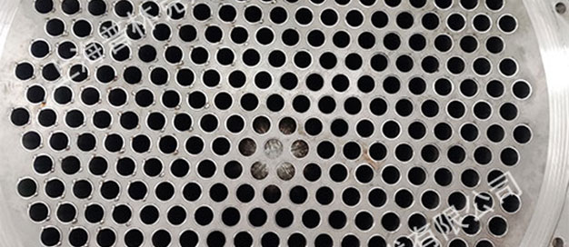 The production of sodium sulfate evaporation and crystallization equipment is proceeding safely and orderly as planned.