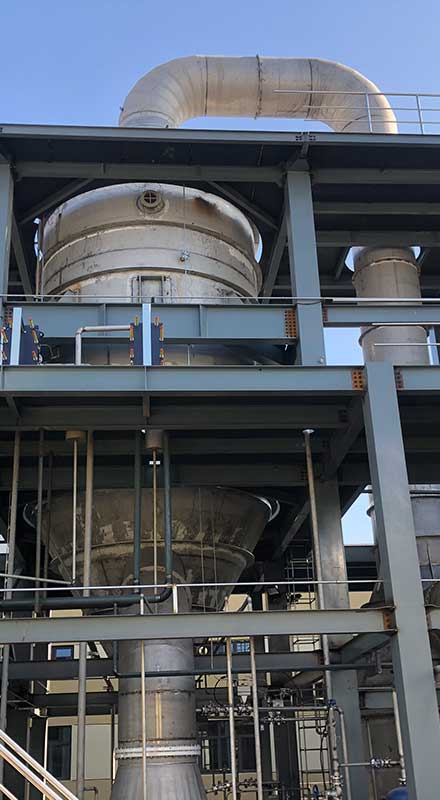 Combined plate-and-tube MVR evaporator