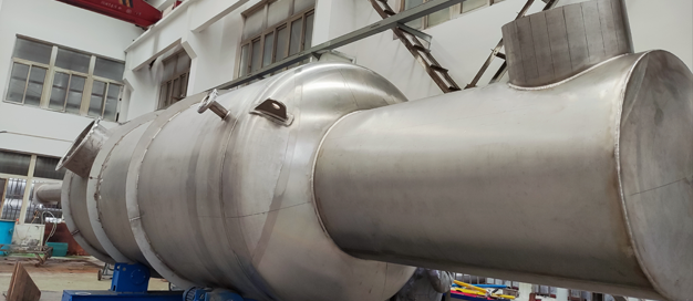 硫酸鈉MVR蒸發(fā)結晶系統(tǒng)主體設備正在車間進行生產(chǎn)制造